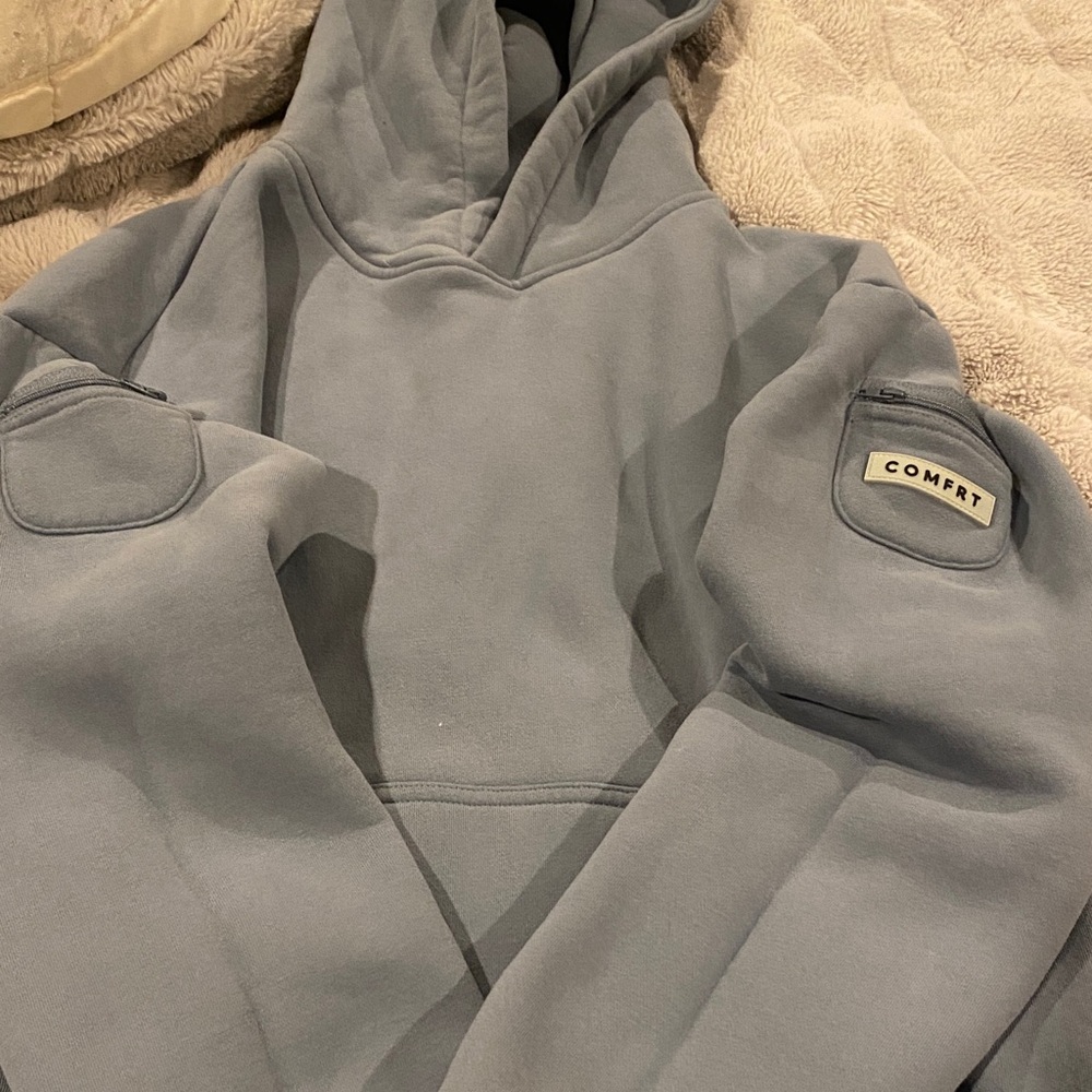 Comfrt travel essential hoodie